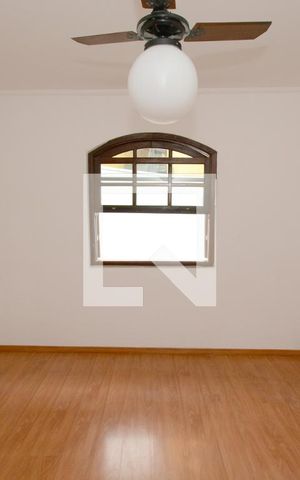Casa à venda com 130m², 2 quartos e 2 vagasSuíte 2