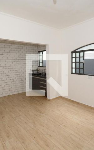 Casa à venda com 130m², 2 quartos e 2 vagasCozinha