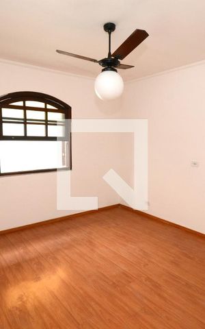 Casa à venda com 130m², 2 quartos e 2 vagasSuíte 2