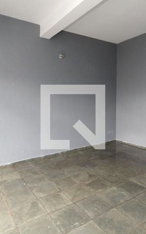 Casa à venda com 130m², 2 quartos e 2 vagasGaragem