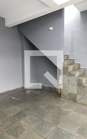Casa à venda com 130m², 2 quartos e 2 vagasGaragem