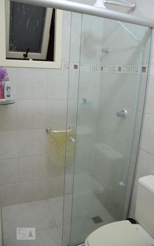 Casa para alugar com 350m², 4 quartos e 2 vagasBanheiro