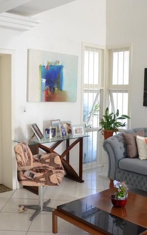 Casa para alugar com 350m², 4 quartos e 2 vagasSala
