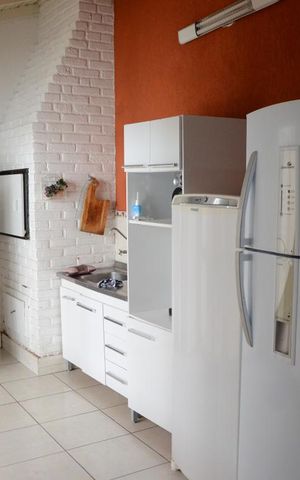 Casa para alugar com 350m², 4 quartos e 2 vagasCozinha