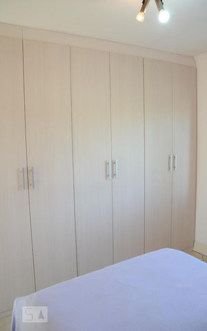 Casa para alugar com 350m², 4 quartos e 2 vagasQuarto