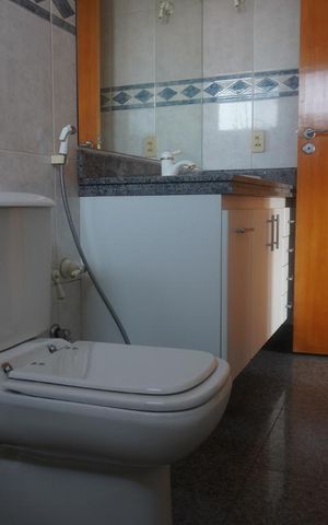 Apartamento à venda com 300m², 4 quartos e 4 vagasBanheiro