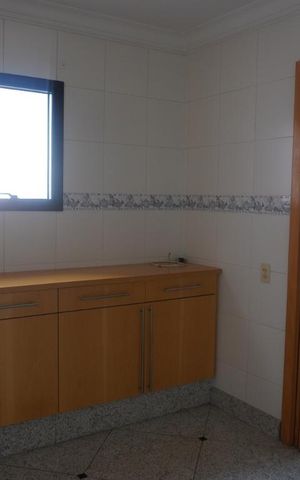 Apartamento à venda com 300m², 4 quartos e 4 vagasÁrea de Serviço