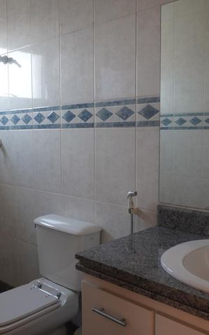 Apartamento à venda com 300m², 4 quartos e 4 vagasBanheiro