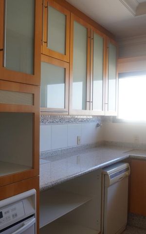 Apartamento à venda com 300m², 4 quartos e 4 vagasCozinha