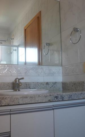 Apartamento à venda com 300m², 4 quartos e 4 vagasBanheiro