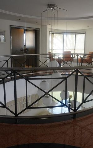 Apartamento à venda com 300m², 4 quartos e 4 vagasÁrea comum