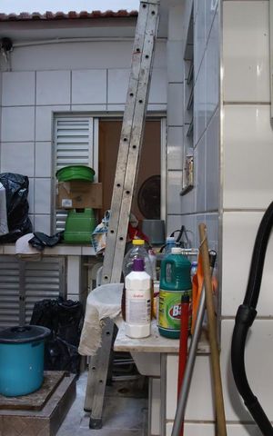 Casa de condomínio à venda com 250m², 6 quartos e 1 vagaÁrea de Serviço