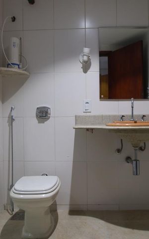 Casa de condomínio à venda com 250m², 6 quartos e 1 vagaBanheiro Suíte 6
