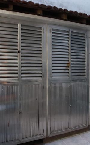 Casa de condomínio à venda com 250m², 6 quartos e 1 vagaÁrea de Serviço