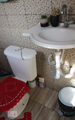 Casa à venda com 40m², 2 quartos e 1 vagaBanheiro Quarto 2