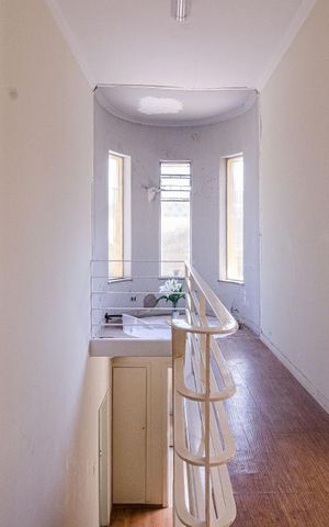 Casa à venda com 625m², 4 quartos e 5 vagas Casa à venda com 625m², 4 quartos e 5 vagasHall