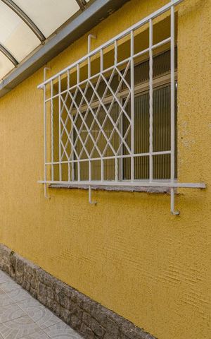 Casa à venda com 625m², 4 quartos e 5 vagas Casa à venda com 625m², 4 quartos e 5 vagasQuintal