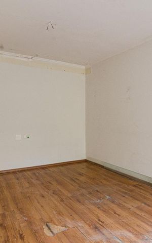 Casa à venda com 625m², 4 quartos e 5 vagas Casa à venda com 625m², 4 quartos e 5 vagasSala 3