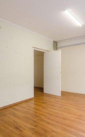 Casa à venda com 625m², 4 quartos e 5 vagas Casa à venda com 625m², 4 quartos e 5 vagasSala 2
