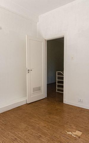 Casa à venda com 625m², 4 quartos e 5 vagas Casa à venda com 625m², 4 quartos e 5 vagasQuarto 1