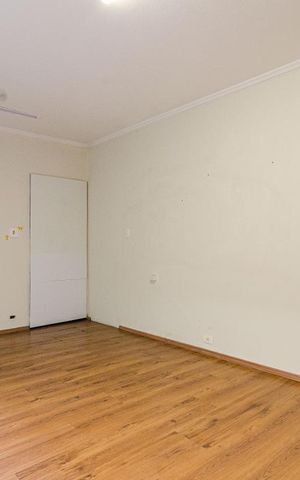 Casa à venda com 625m², 4 quartos e 5 vagas Casa à venda com 625m², 4 quartos e 5 vagasSala 2