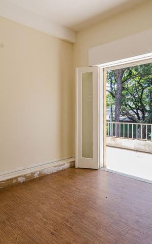 Casa à venda com 625m², 4 quartos e 5 vagas Casa à venda com 625m², 4 quartos e 5 vagasQuarto 2