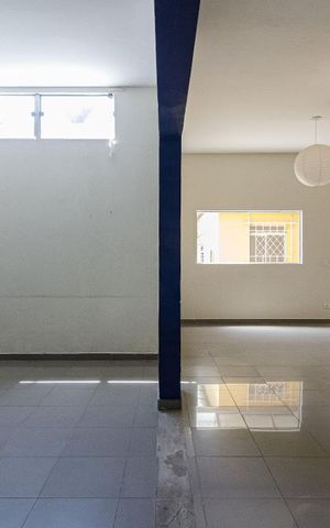 Casa à venda com 625m², 4 quartos e 5 vagas Casa à venda com 625m², 4 quartos e 5 vagasSala edícula