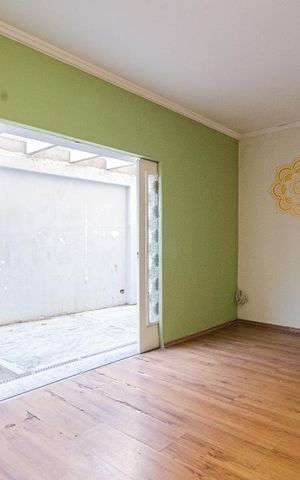 Casa à venda com 625m², 4 quartos e 5 vagas Casa à venda com 625m², 4 quartos e 5 vagasSala 2