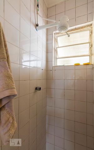 Casa para alugar com 170m², 3 quartos e 1 vagaBanheiro