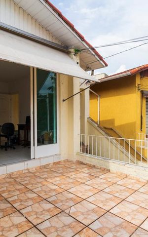 Casa para alugar com 170m², 3 quartos e 1 vagavaranda