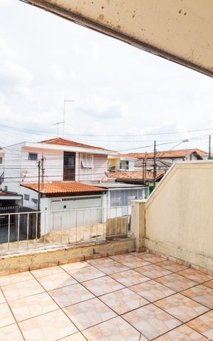 Casa para alugar com 170m², 3 quartos e 1 vagavaranda