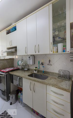 Apartamento à venda com 55m², 2 quartos e 1 vagaCozinha