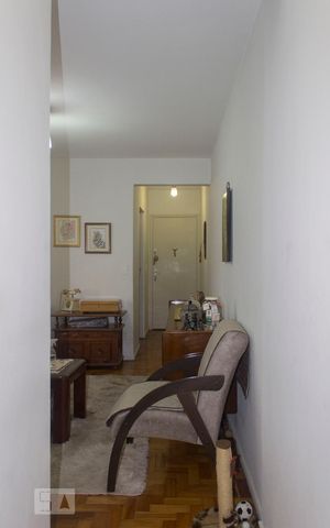 Apartamento à venda com 45m², 1 quarto e sem vagaCorredor