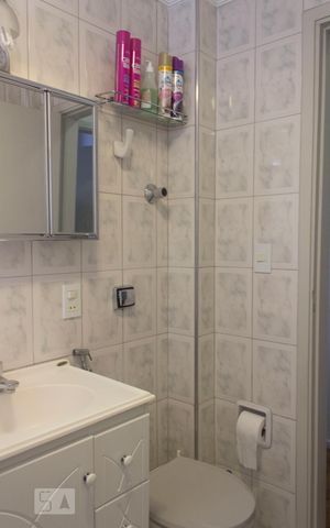 Apartamento à venda com 45m², 1 quarto e sem vagaBanheiro