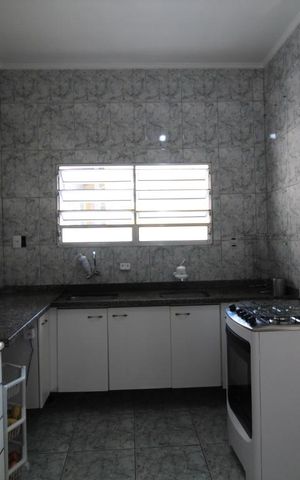 Casa à venda com 280m², 2 quartos e 5 vagasCozinha armários