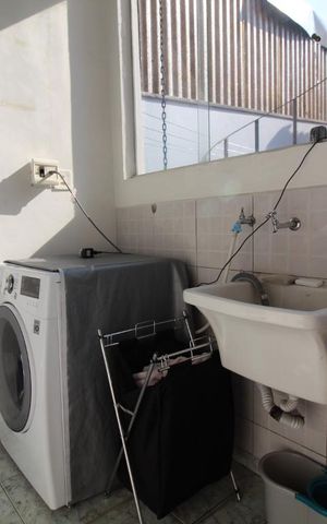 Casa à venda com 280m², 2 quartos e 5 vagasÁrea de serviço