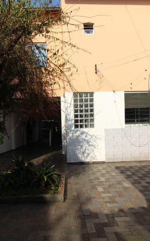 Casa à venda com 280m², 2 quartos e 5 vagasQuintal