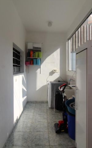 Casa à venda com 280m², 2 quartos e 5 vagasÁrea de serviço