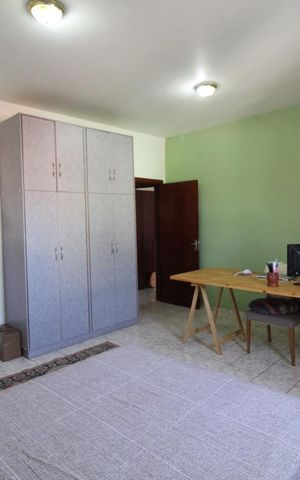 Casa à venda com 280m², 2 quartos e 5 vagasQuarto 2