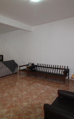 Casa à venda com 280m², 2 quartos e 5 vagasSala