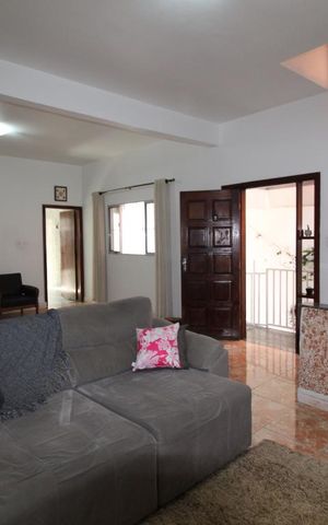 Casa à venda com 280m², 2 quartos e 5 vagasSala