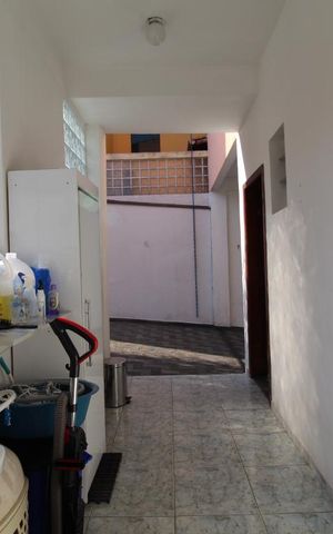 Casa à venda com 280m², 2 quartos e 5 vagasÁrea de serviço