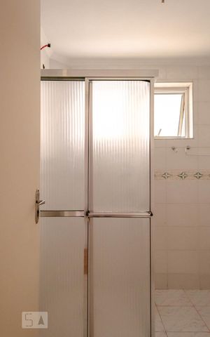 Apartamento para alugar com 55m², 2 quartos e 1 vaga Apartamento para alugar com 55m², 2 quartos e 1 vagaBanheiro