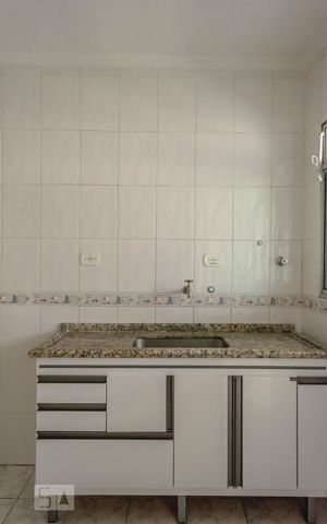 Apartamento para alugar com 55m², 2 quartos e 1 vaga Apartamento para alugar com 55m², 2 quartos e 1 vagaCozinha