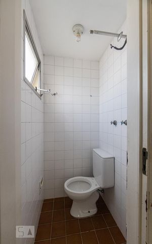 Apartamento à venda com 67m², 3 quartos e 2 vagas Apartamento à venda com 67m², 3 quartos e 2 vagasBanheiro de Serviço