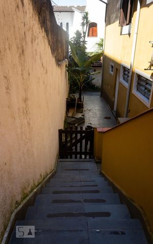 Casa à venda com 800m², 3 quartos e 2 vagas Casa à venda com 800m², 3 quartos e 2 vagasÁrea Externa