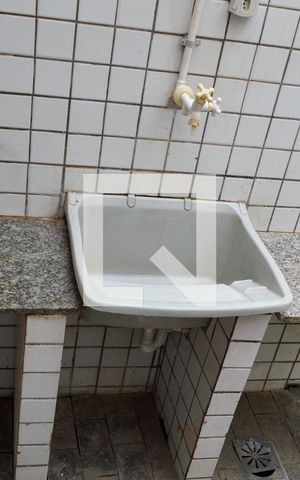Casa de condomínio à venda com 75m², 2 quartos e 1 vagaÁrea de Serviço