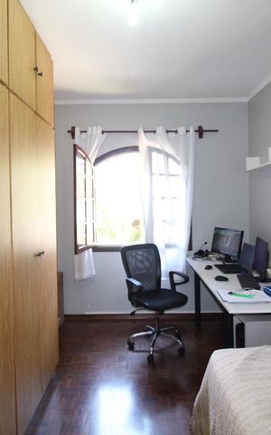 Casa à venda com 352m², 4 quartos e 5 vagasquarto 1
