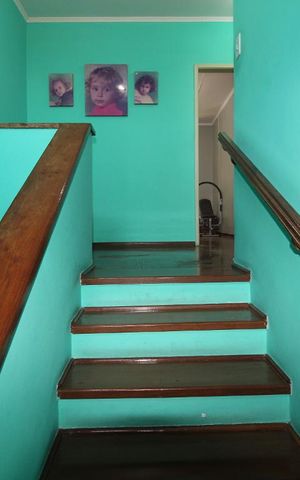 Casa à venda com 352m², 4 quartos e 5 vagasAcesso aos quartos