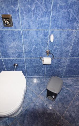 Casa à venda com 352m², 4 quartos e 5 vagasLavabo